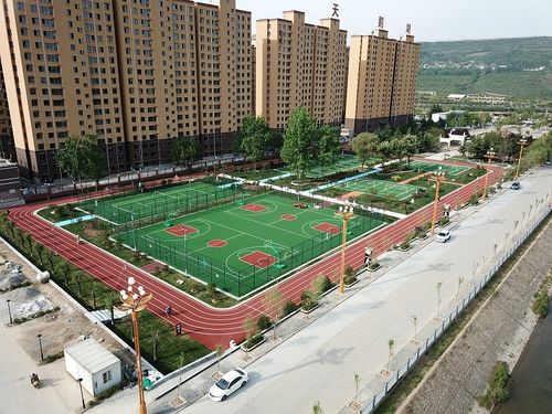 运动草坪与免填充技术 铺装材料革新引领场地建设新趋势